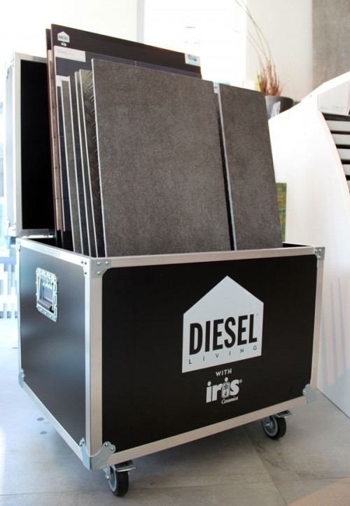 Großformatige Fliesen in der Ausstellung bei Hertler Fliesen Neuhausen Fildern